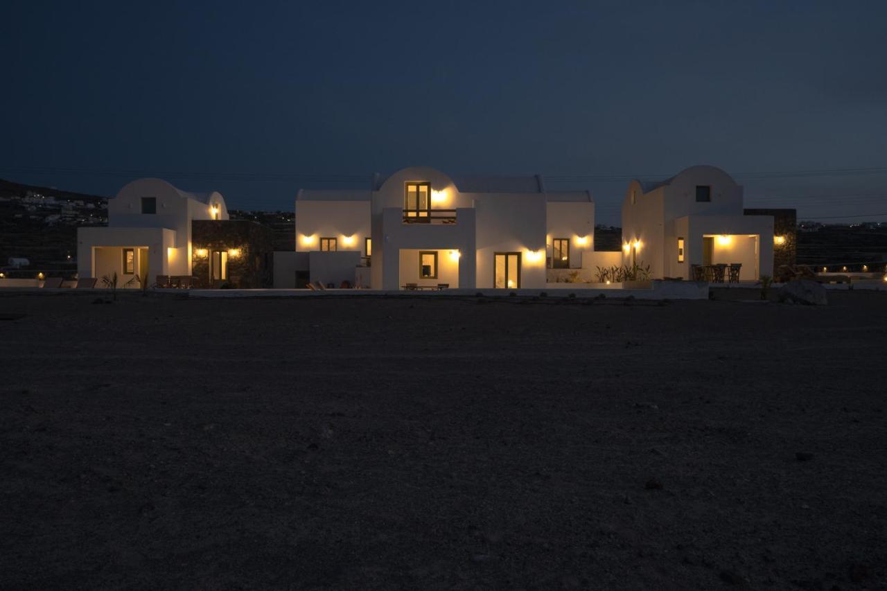 Oia Kissiri - Private Pool Villas Bagian luar foto