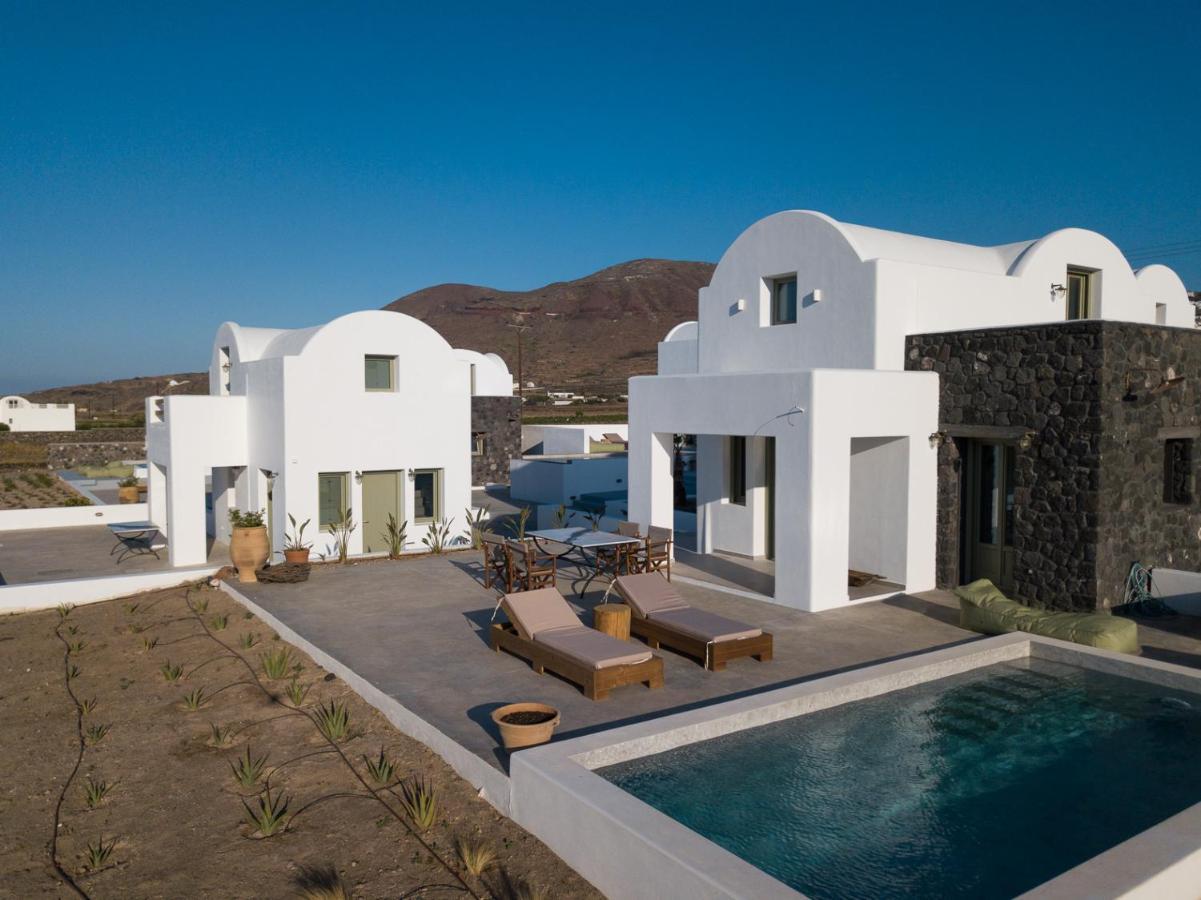 Oia Kissiri - Private Pool Villas Bagian luar foto
