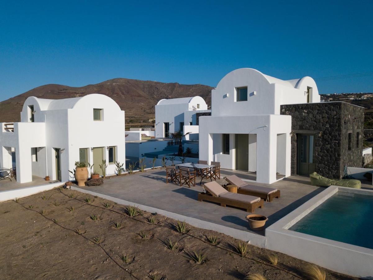 Oia Kissiri - Private Pool Villas Bagian luar foto
