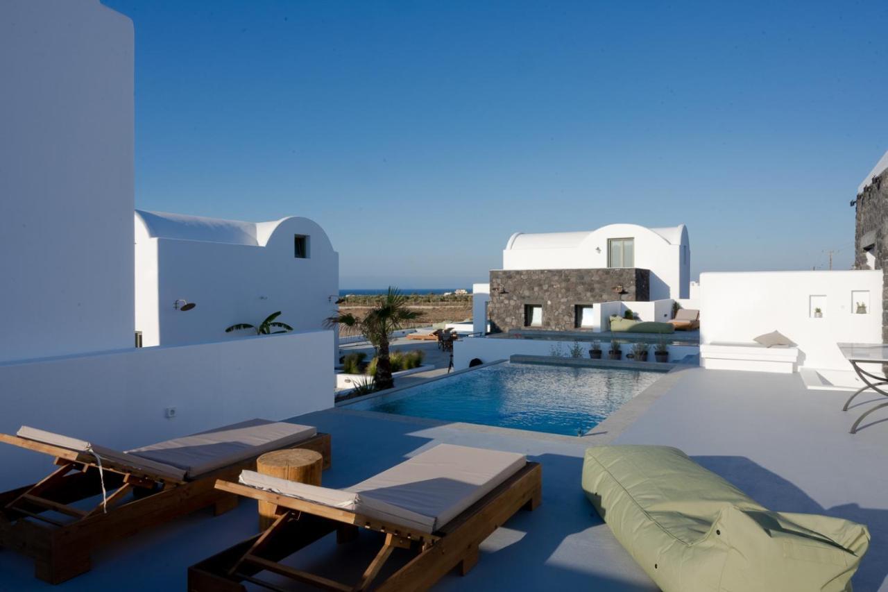Oia Kissiri - Private Pool Villas Bagian luar foto