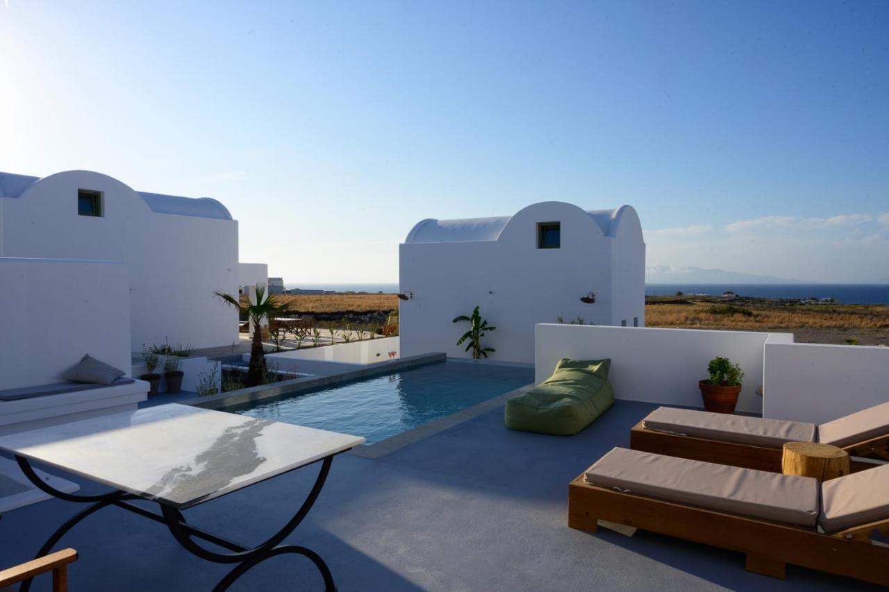 Oia Kissiri - Private Pool Villas Bagian luar foto
