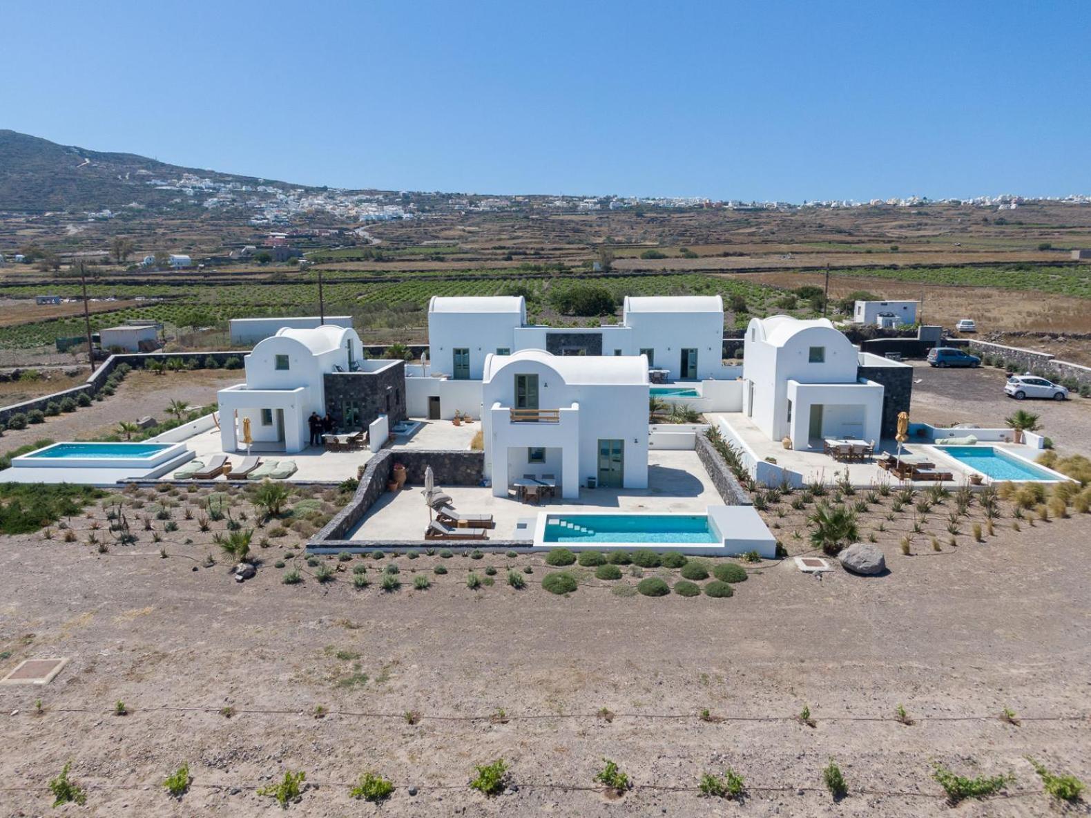 Oia Kissiri - Private Pool Villas Bagian luar foto